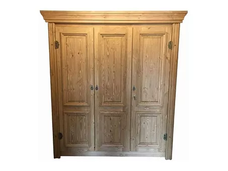 Шкаф трехдверный "Хлоя" купить в Москве - фото №1